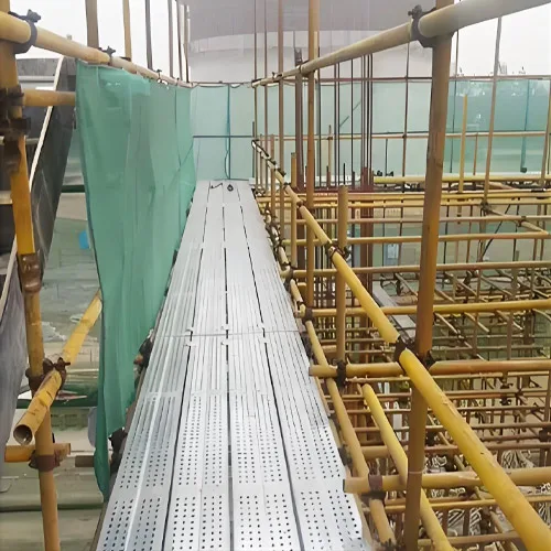 Everything You Need to Know About Scaffolding Handrails